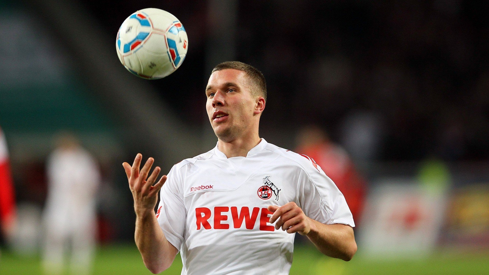 世界杯超燃剪辑：最令人难忘的瞬间合集，世界杯超燃视频