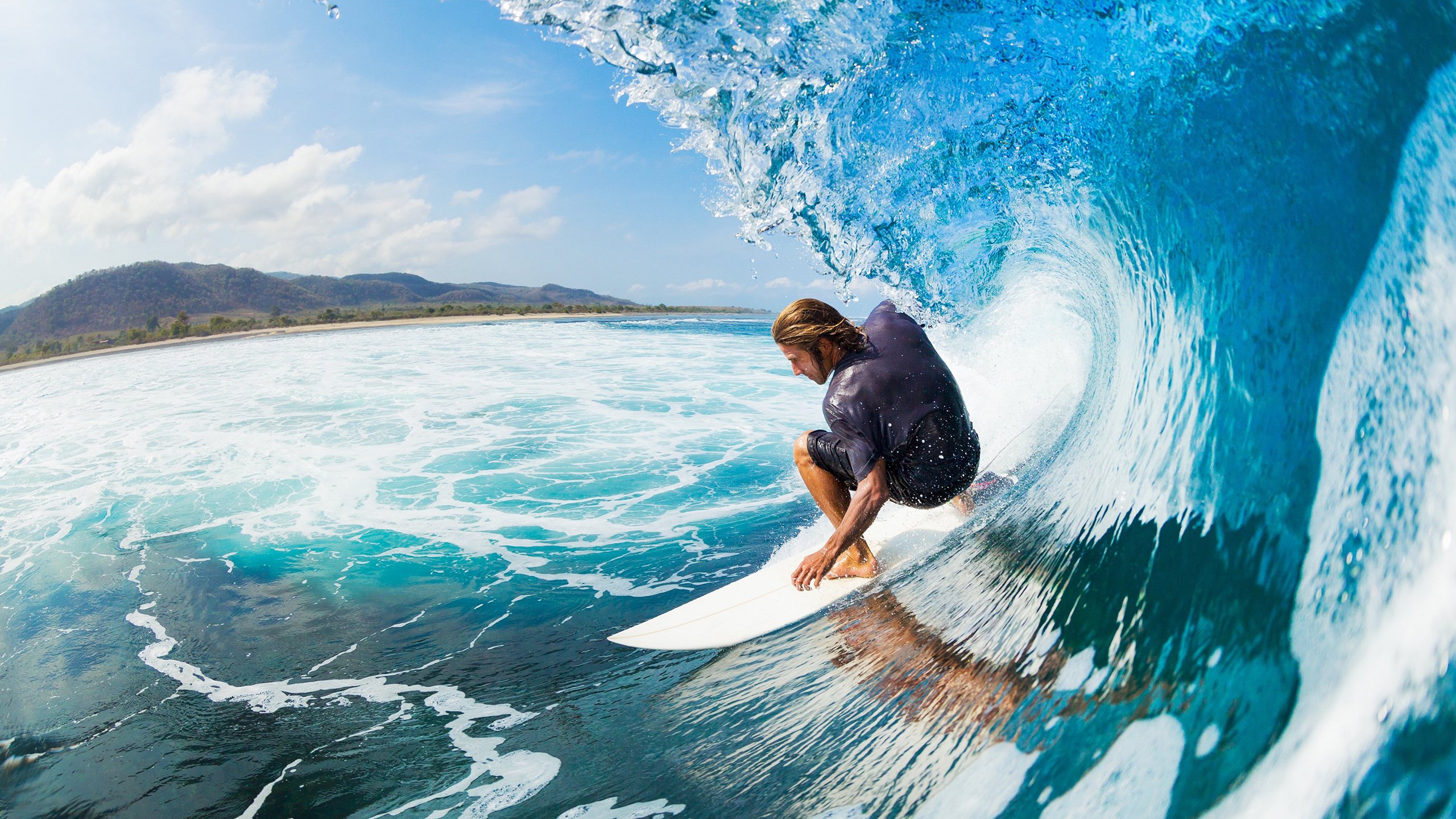女篮新秀荣获月度最佳展现稳定表现赢得外界高度认可，女蓝新星