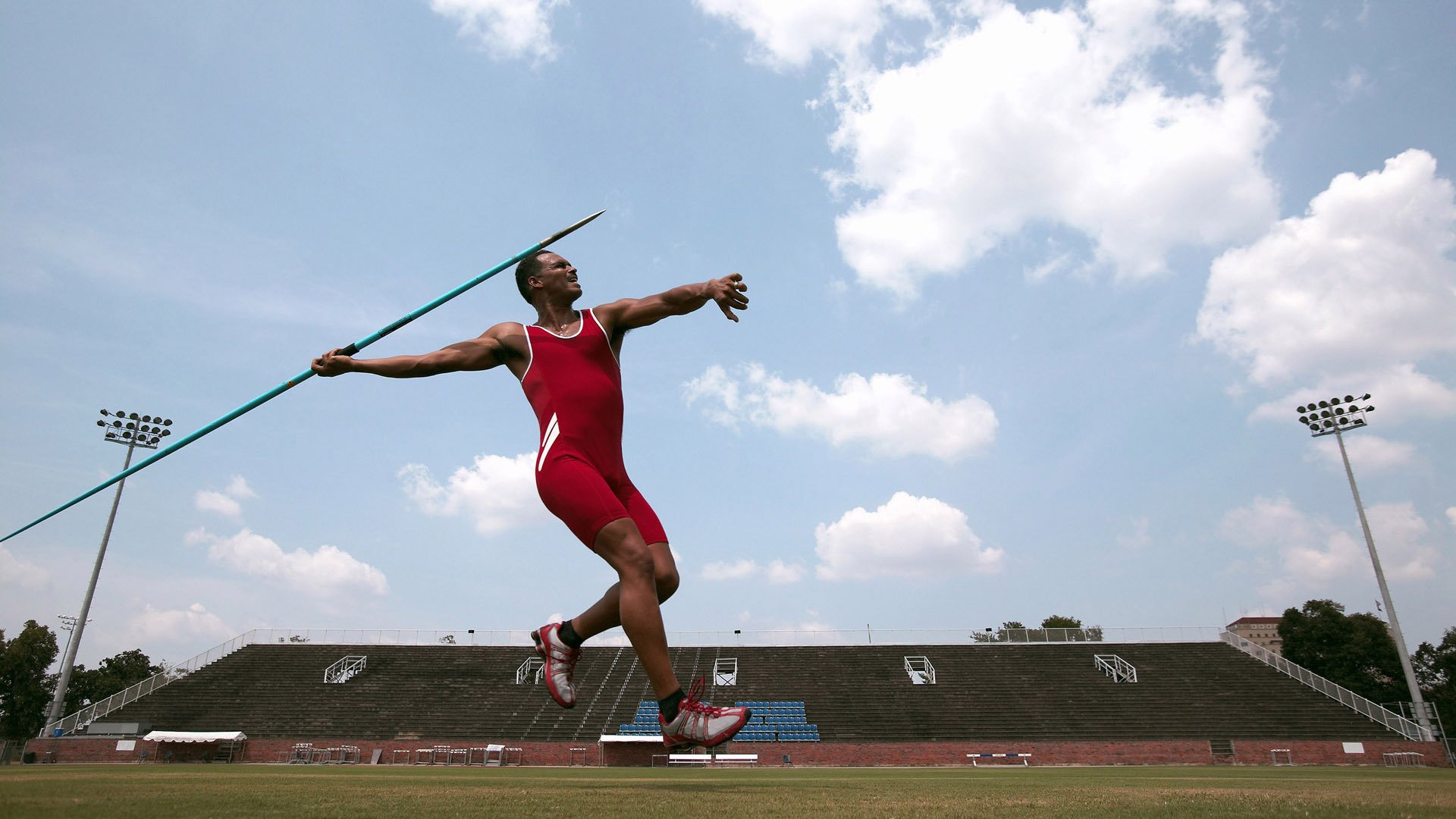 训练中心设立技能评比日强化球员间良性竞争氛围，技能训练方案怎么写